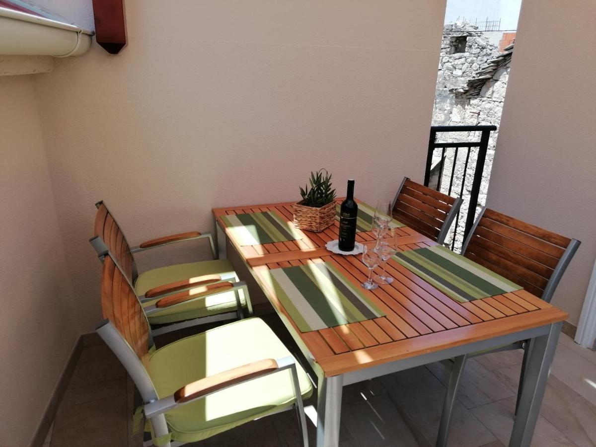 Apartman Bracera Primosten Exterior photo