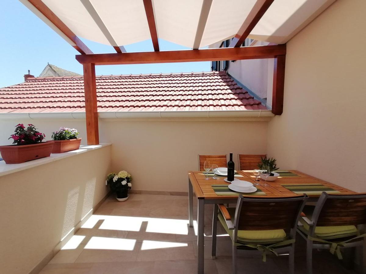 Apartman Bracera Primosten Exterior photo
